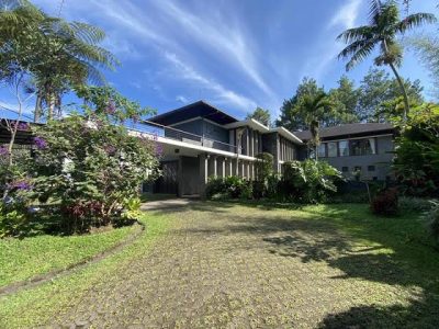 NELSON VILLA