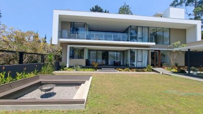 Villa Aurum Lembang